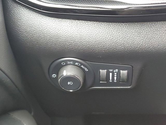 Used 2022 Jeep Compass Altitude image 23