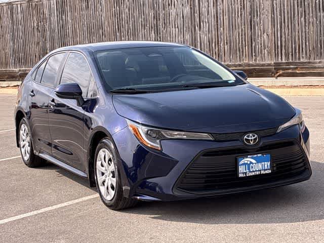 Used 2025 Toyota Corolla LE FWD image 8