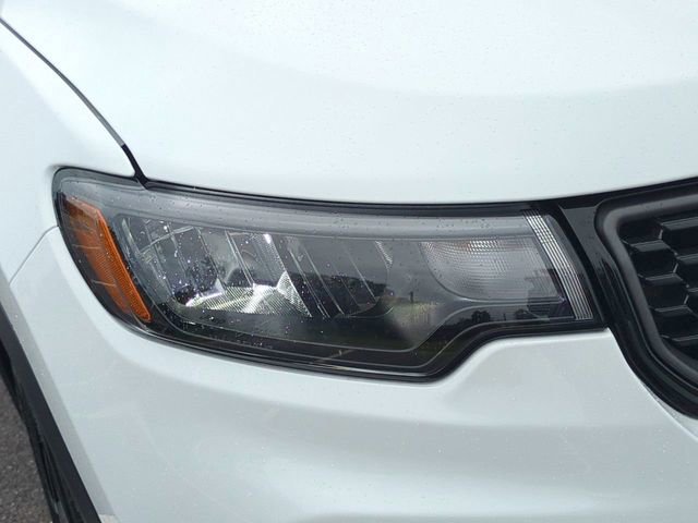 New 2026 Jeep Compass Latitude image 10