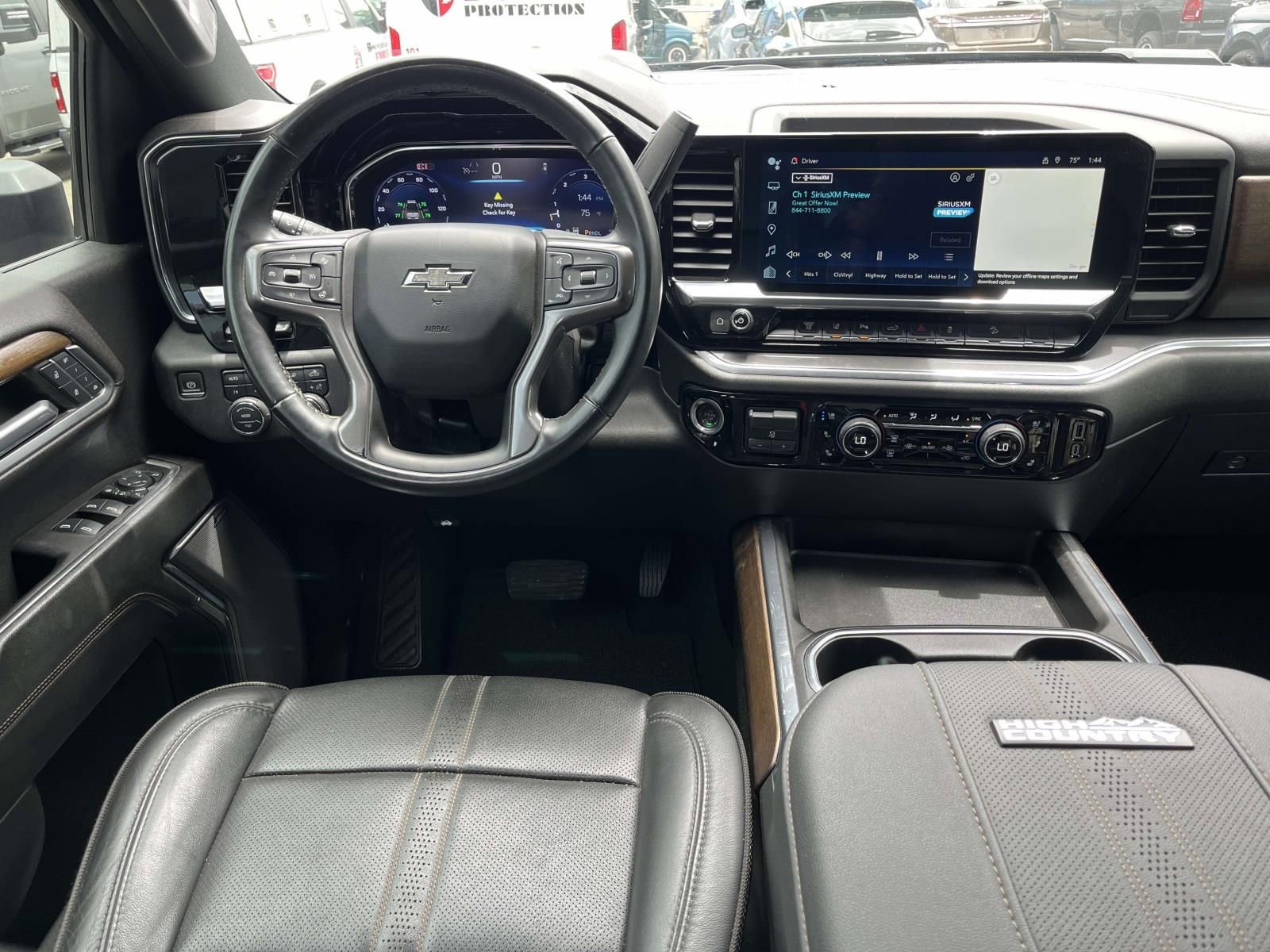 Used 2024 Chevrolet Silverado 3500 High Country w/ Technology Package AWD/4WD image 13