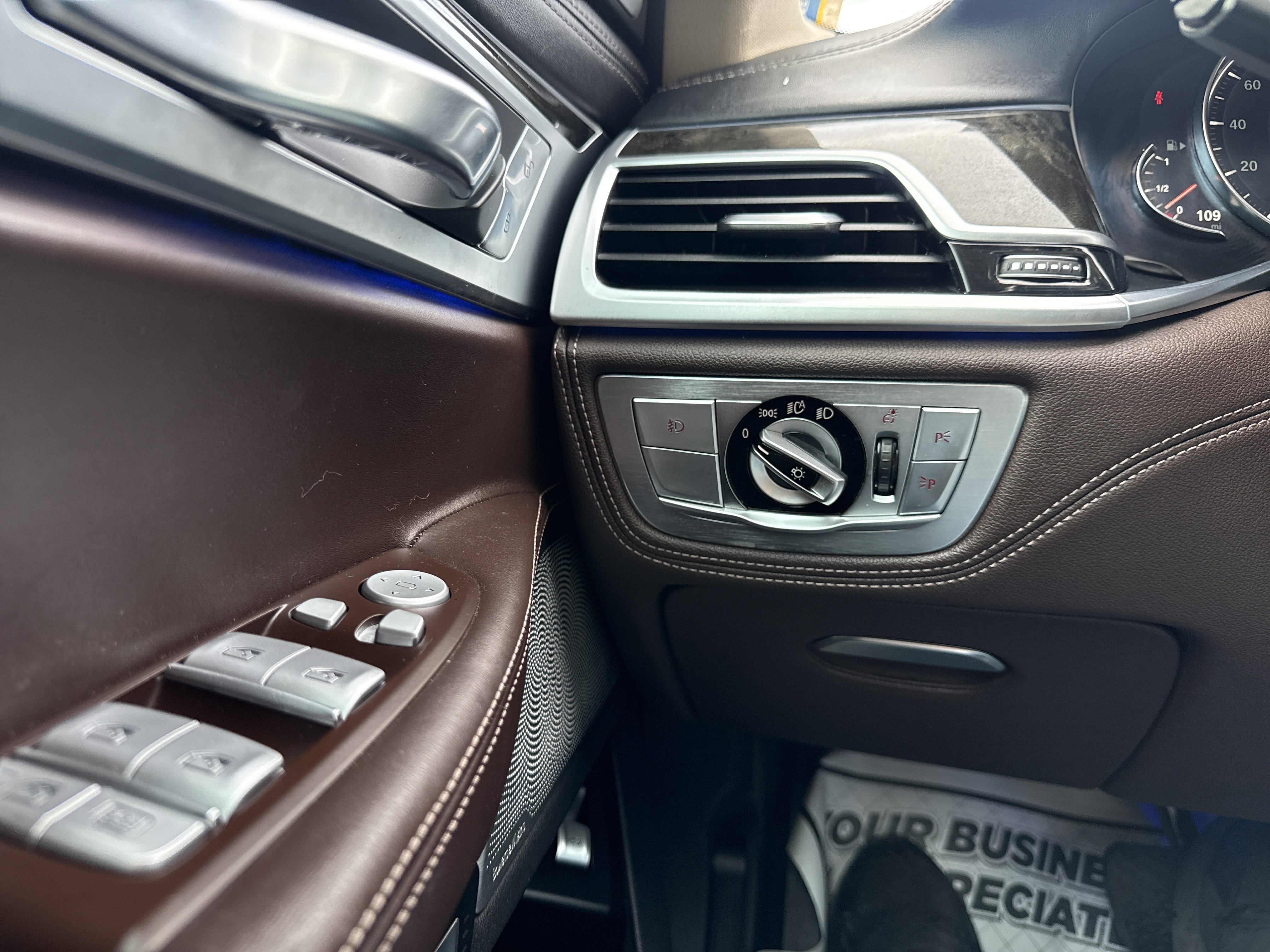 Used 2016 BMW 750i xDrive image 25