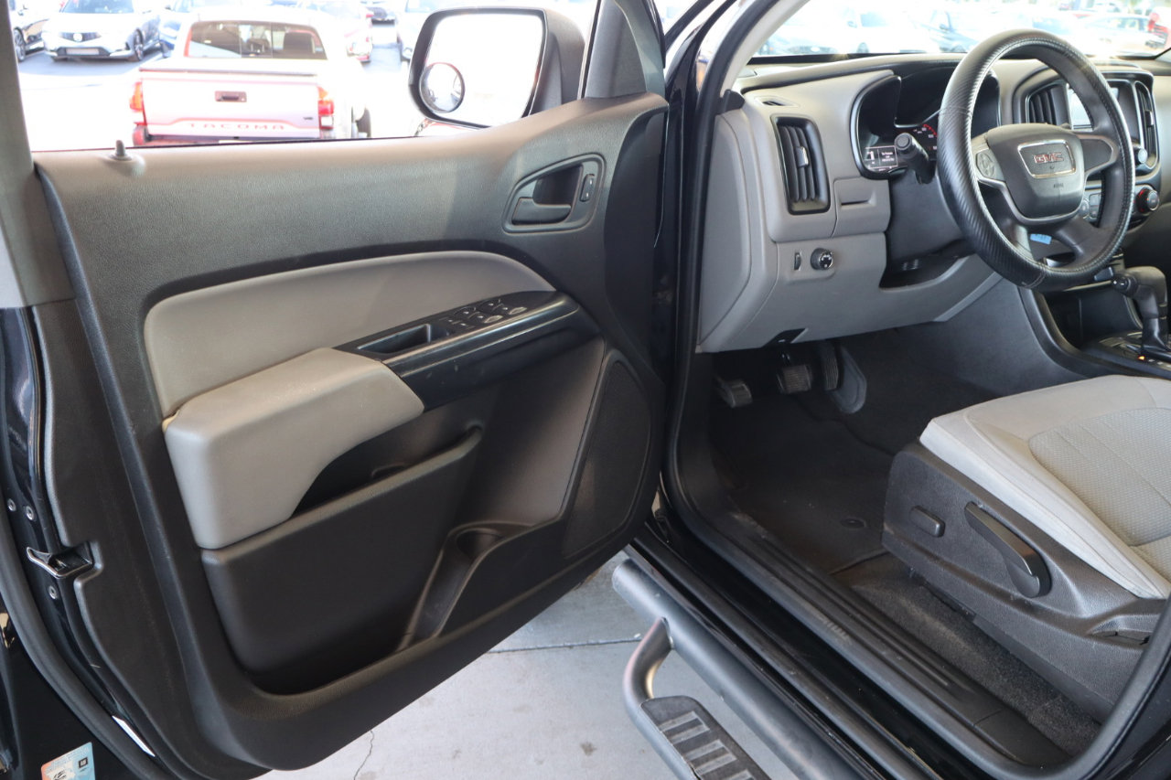 Used 2016 GMC Canyon 2WD Crew Cab w/ Convenience Package image 12