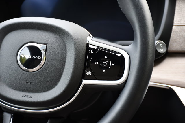 New 2026 Volvo XC90 B5 Plus w/ Protection Package Premier AWD/4WD image 23