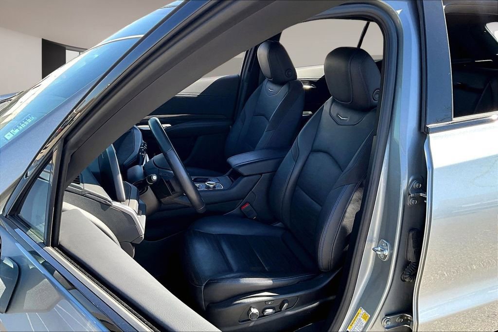 Used 2024 Cadillac XT4 Sport image 27