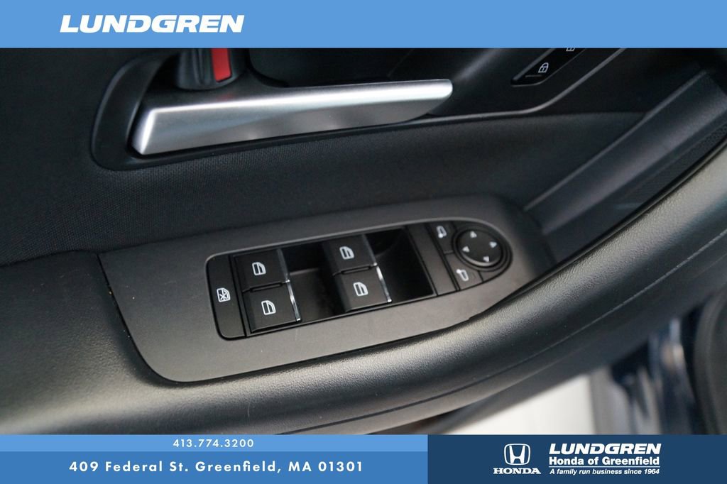 Used 2025 MAZDA CX-90 3.3 Turbo w/ Select Package image 16