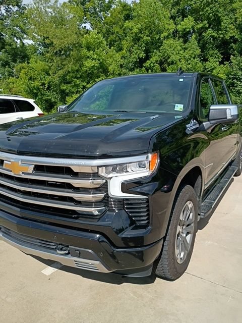 Used 2024 Chevrolet Silverado 1500 High Country w/ Z71 Off-Road Package