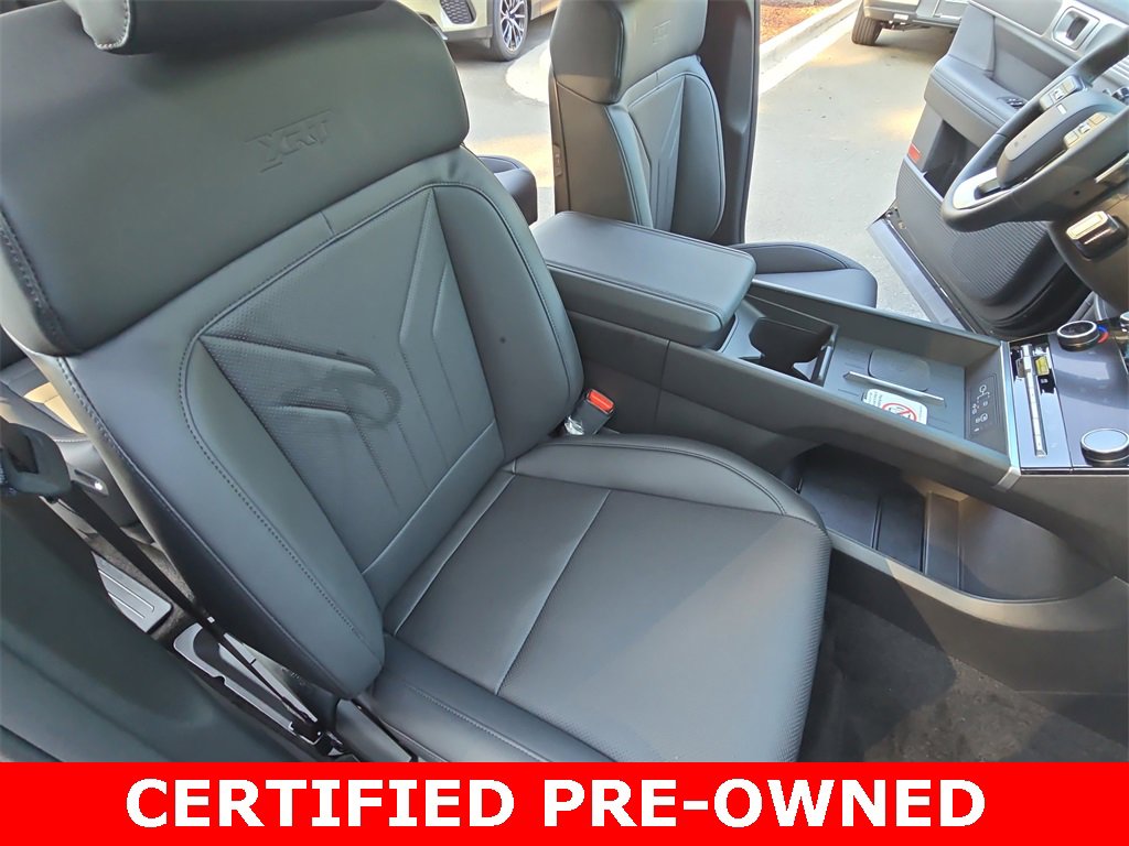 Used 2025 Hyundai Santa Fe XRT image 10