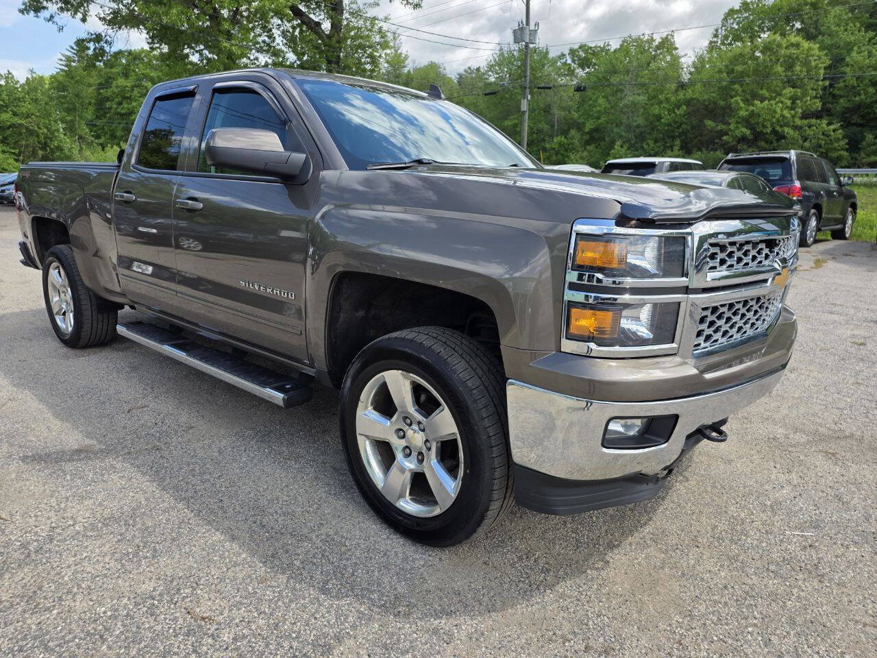 Used 2015 Chevrolet Silverado 1500 LT w/ LT Convenience Package AWD/4WD image 8