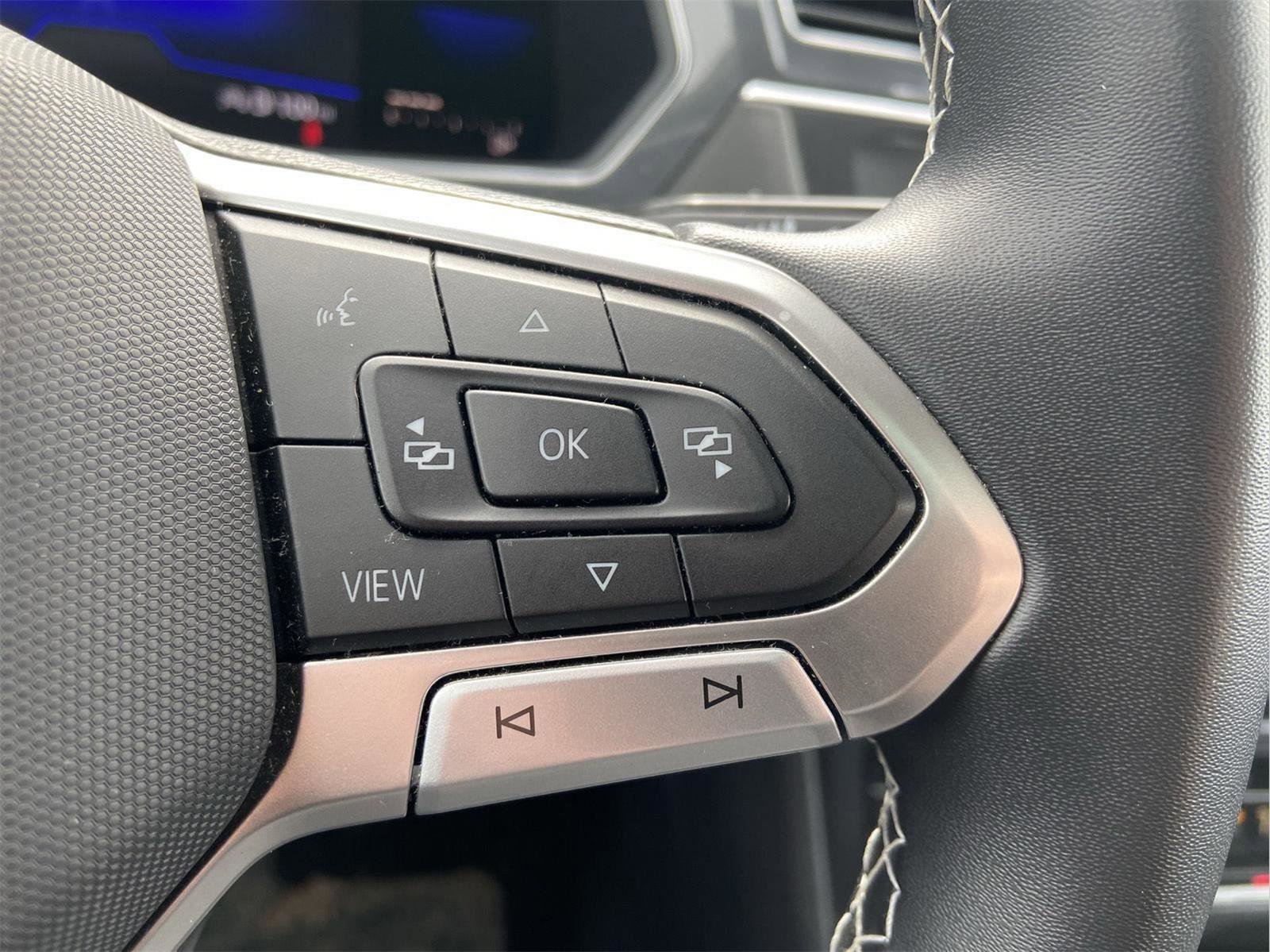 Used 2023 Volkswagen Tiguan SE image 27