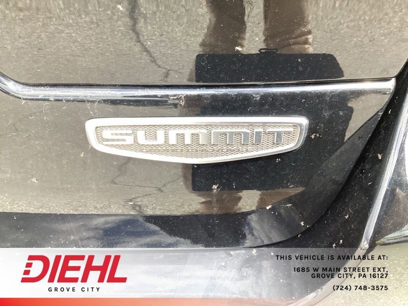 Used 2023 Jeep Grand Cherokee Summit AWD/4WD image 11