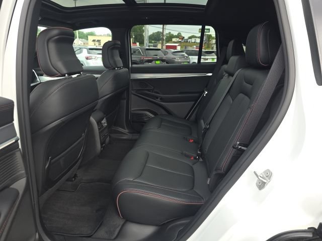 Used 2024 Jeep Wagoneer Launch Edition AWD/4WD image 31