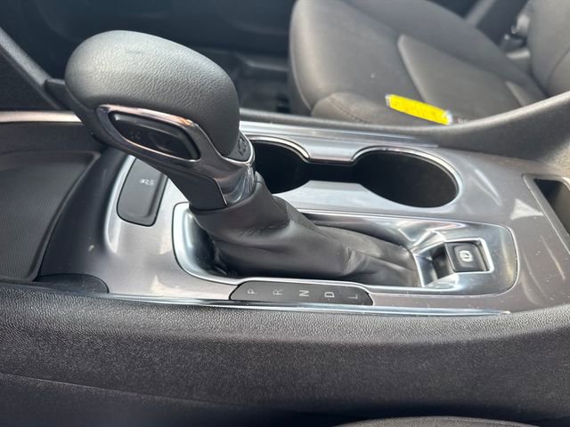 Used 2023 Chevrolet Malibu LT image 27