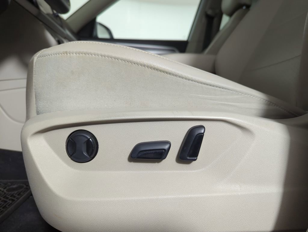 Used 2022 Volkswagen Atlas SE image 25