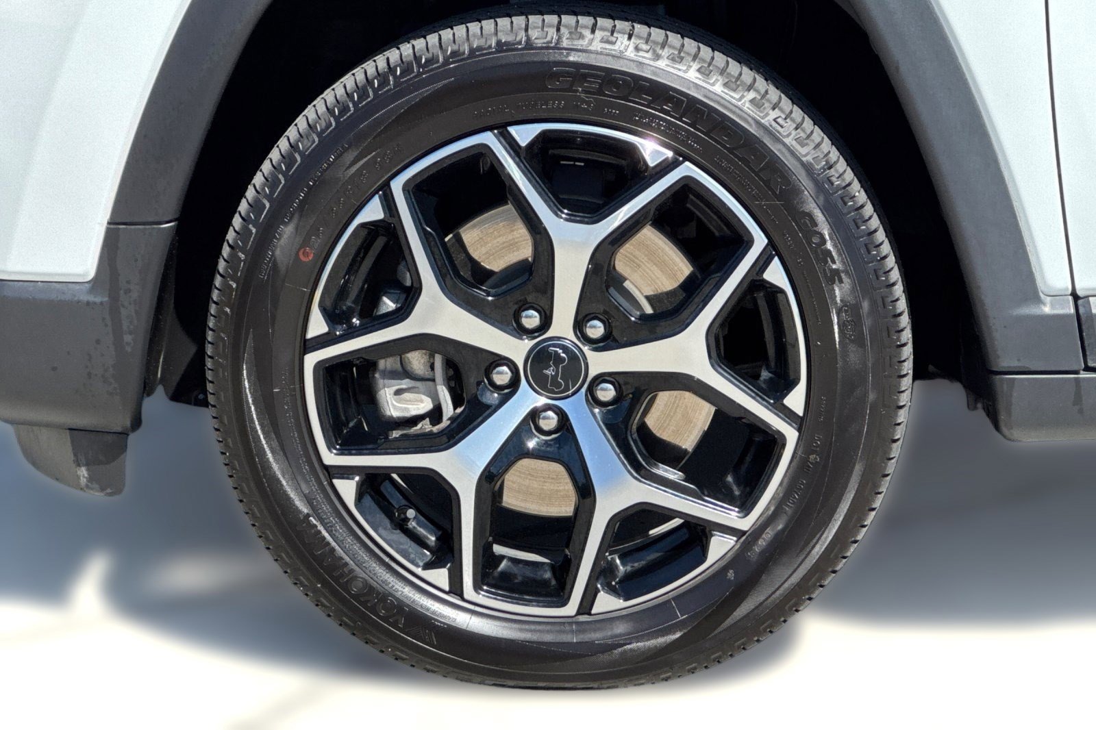 Used 2025 Jeep Compass Limited image 10