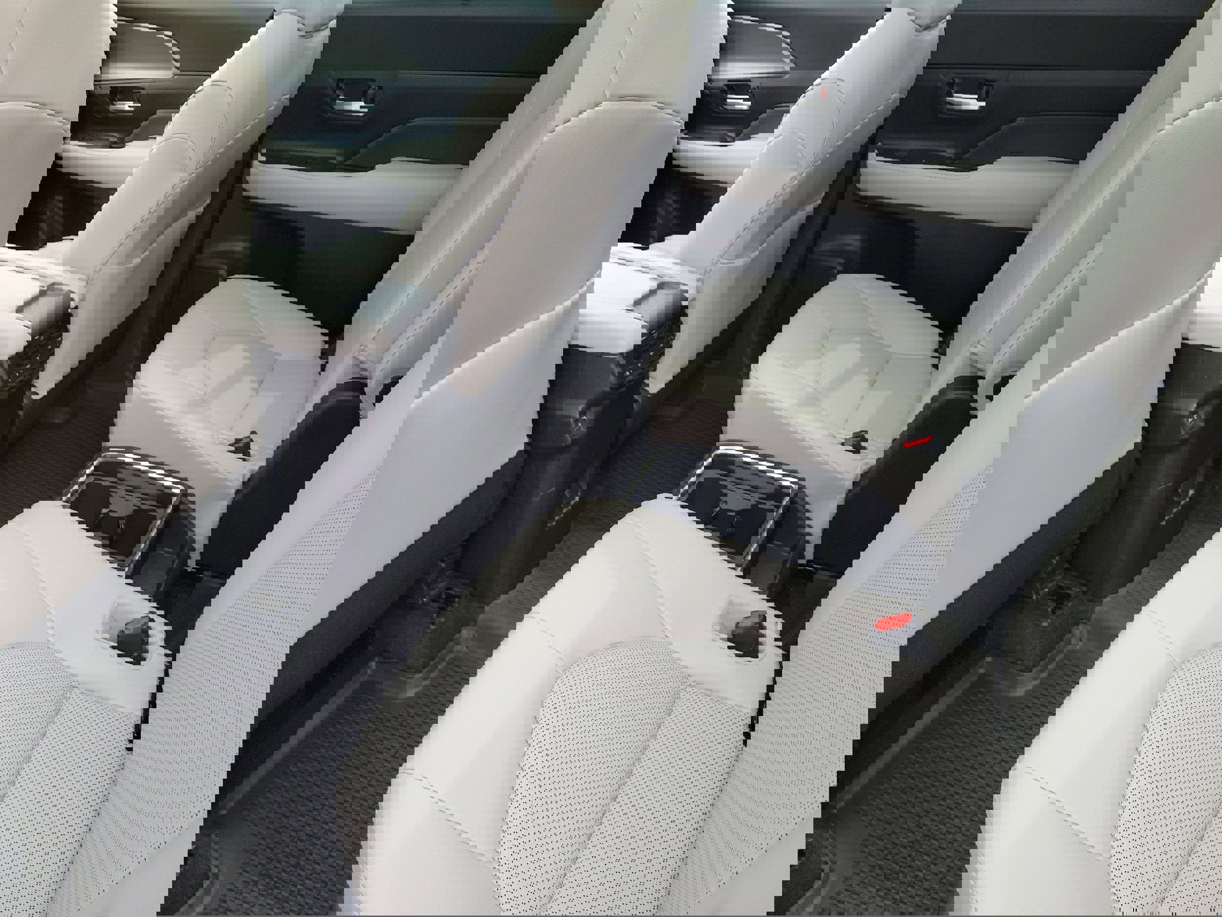 New 2026 Toyota Grand Highlander XLE image 11