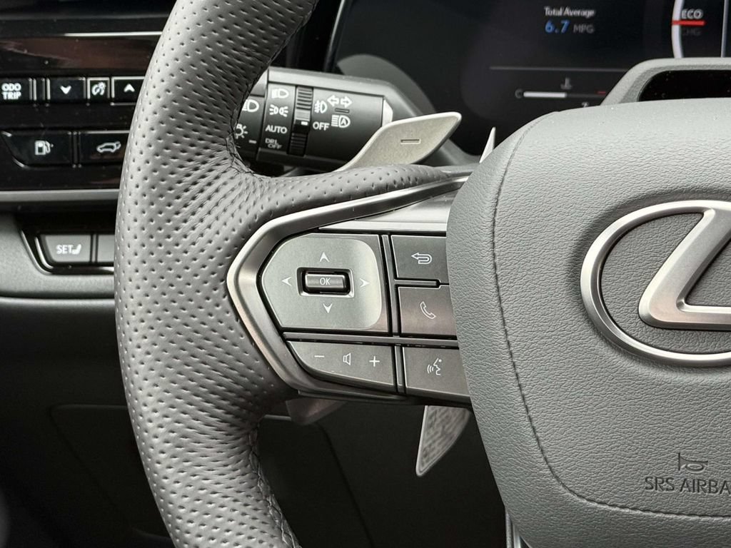 New 2026 Lexus TX 500h AWD image 18