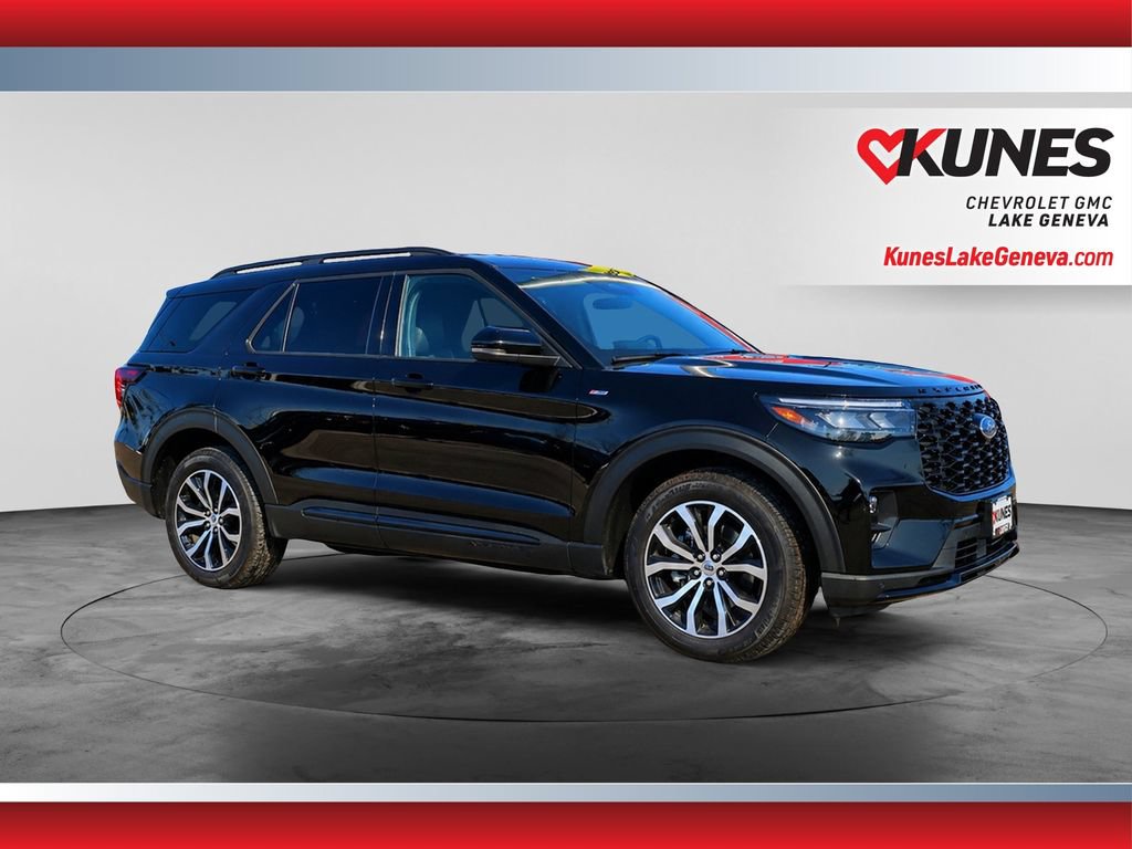 Used 2025 Ford Explorer ST-Line AWD/4WD image 3