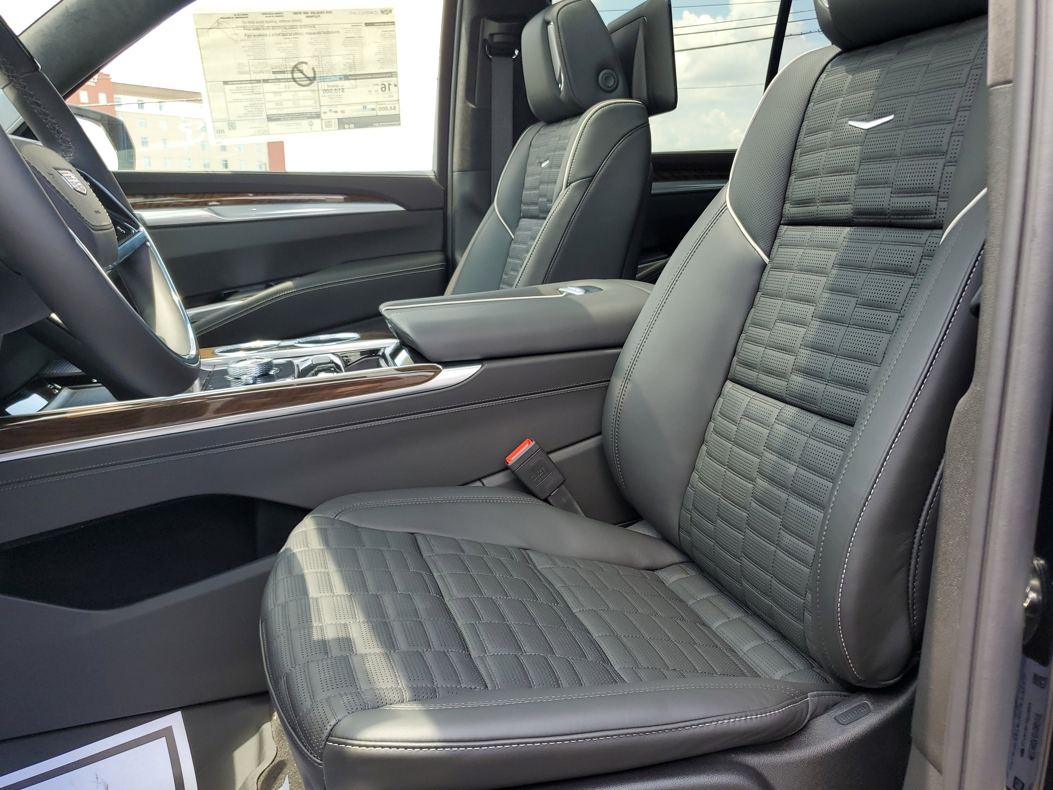 New 2025 Cadillac Escalade Sport Platinum w/ LPO, Floor Liner Package image 14