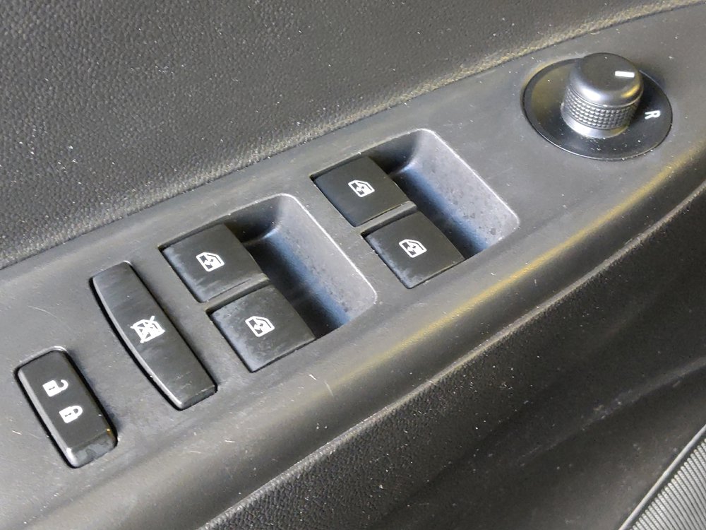 Used 2022 Chevrolet Spark LT FWD image 27