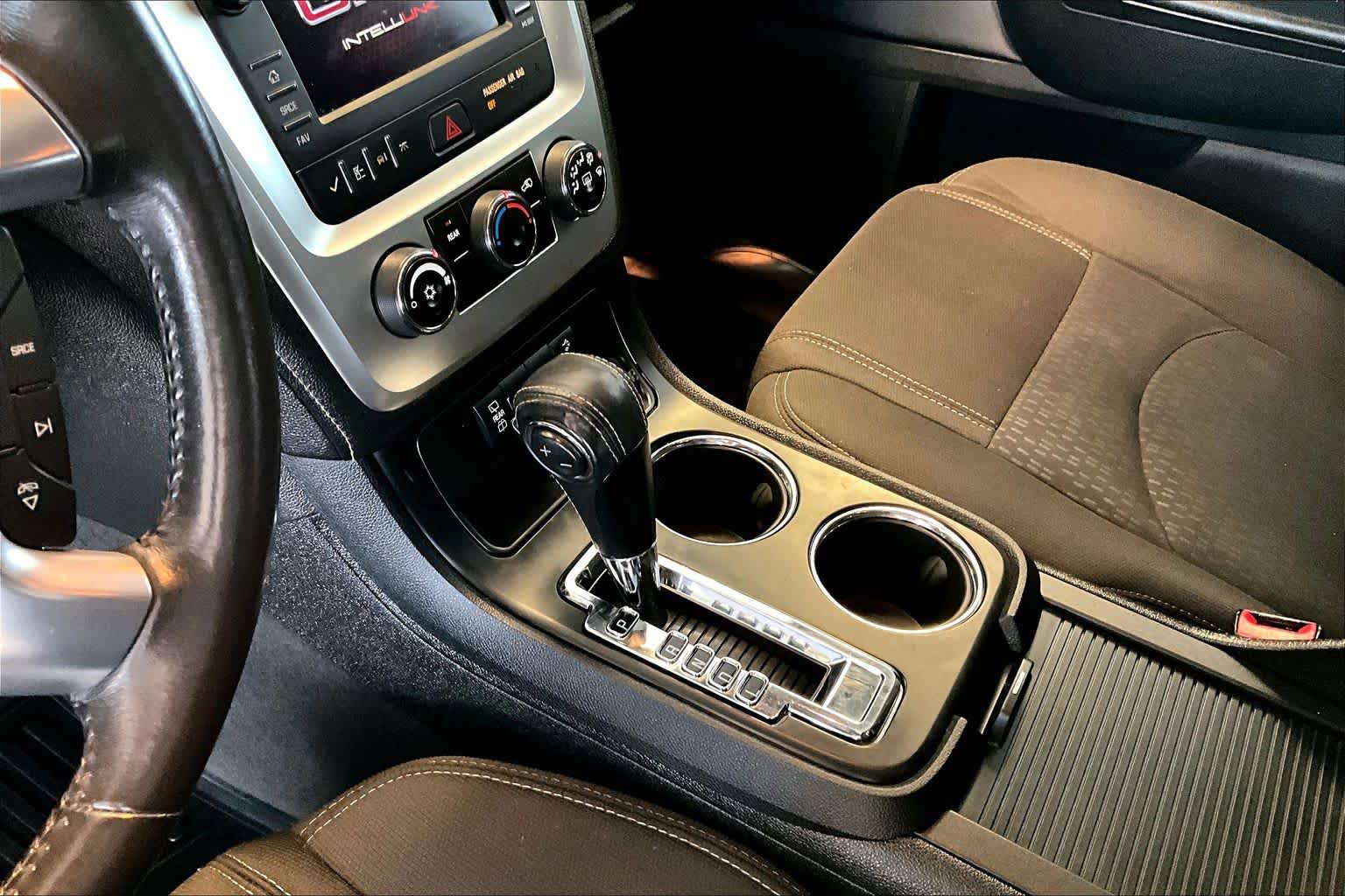 Used 2016 GMC Acadia SLE AWD/4WD image 17
