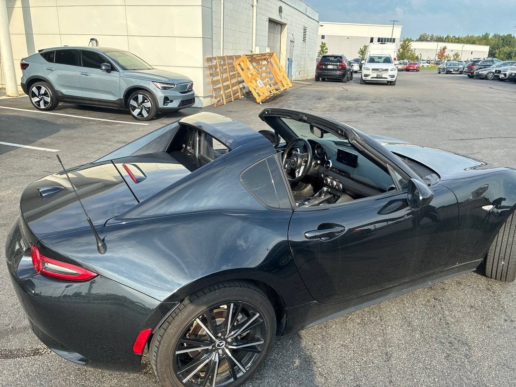 Used 2025 MAZDA MX-5 Miata RF Grand Touring RWD image 2
