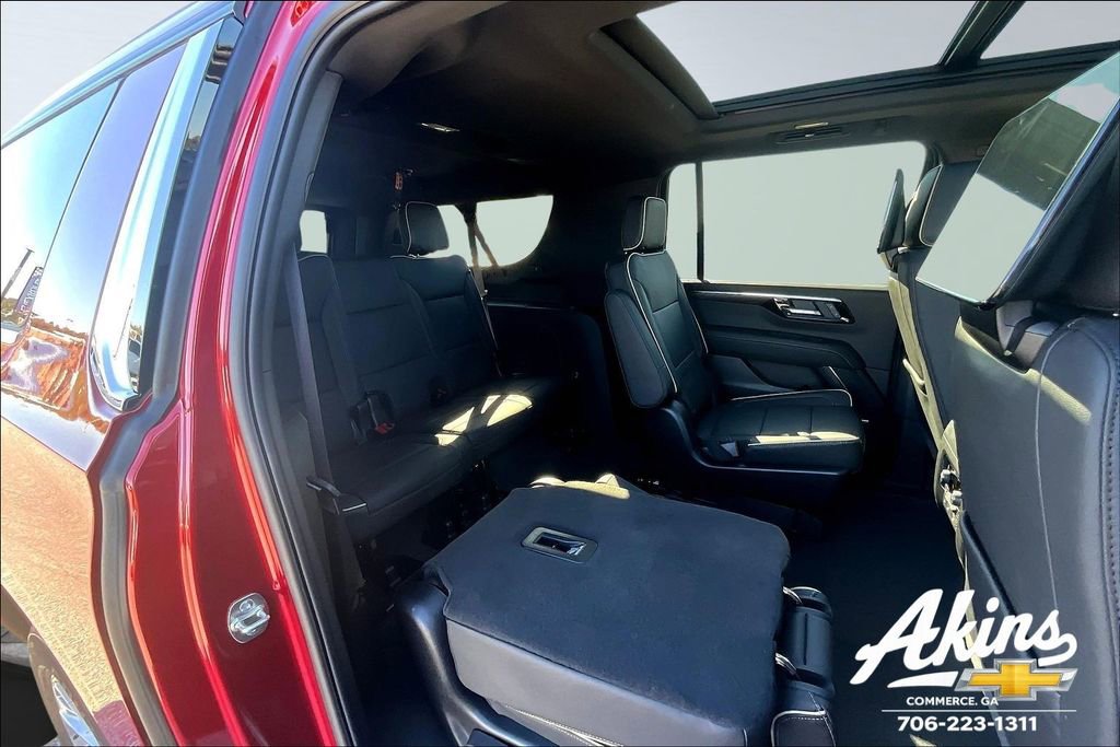 New 2026 Chevrolet Suburban Premier image 15