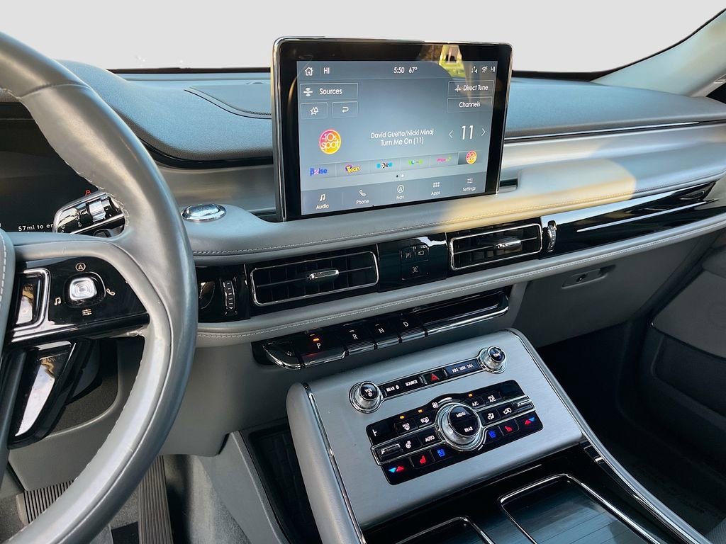 Used 2020 Lincoln Aviator Reserve w/ Equipment Group 202A image 15