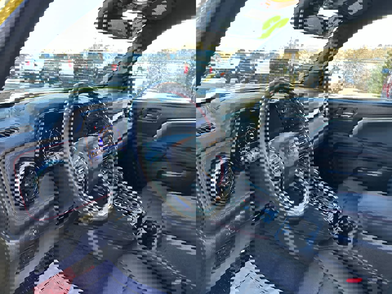 Used 2023 Chevrolet Colorado Z71 w/ Z71 Convenience Package 2 image 25