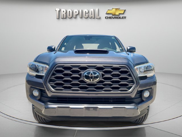 Used 2020 Toyota Tacoma TRD Sport AWD/4WD image 8