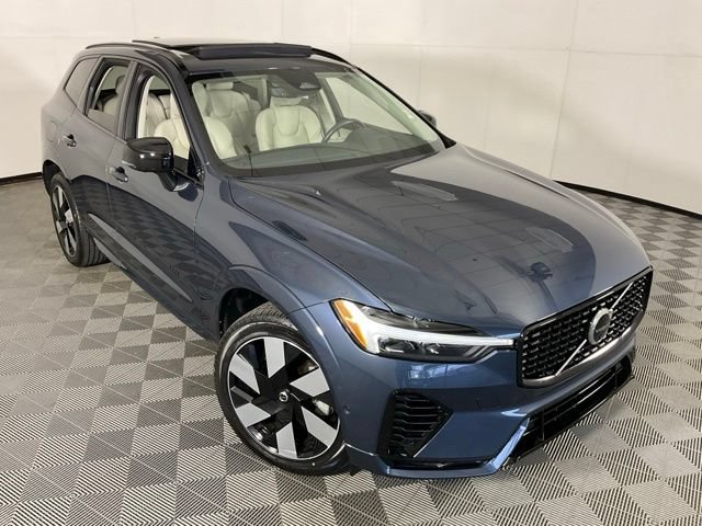 Used 2024 Volvo XC60 T8 Plus w/ Protection Package Premier AWD/4WD image 48