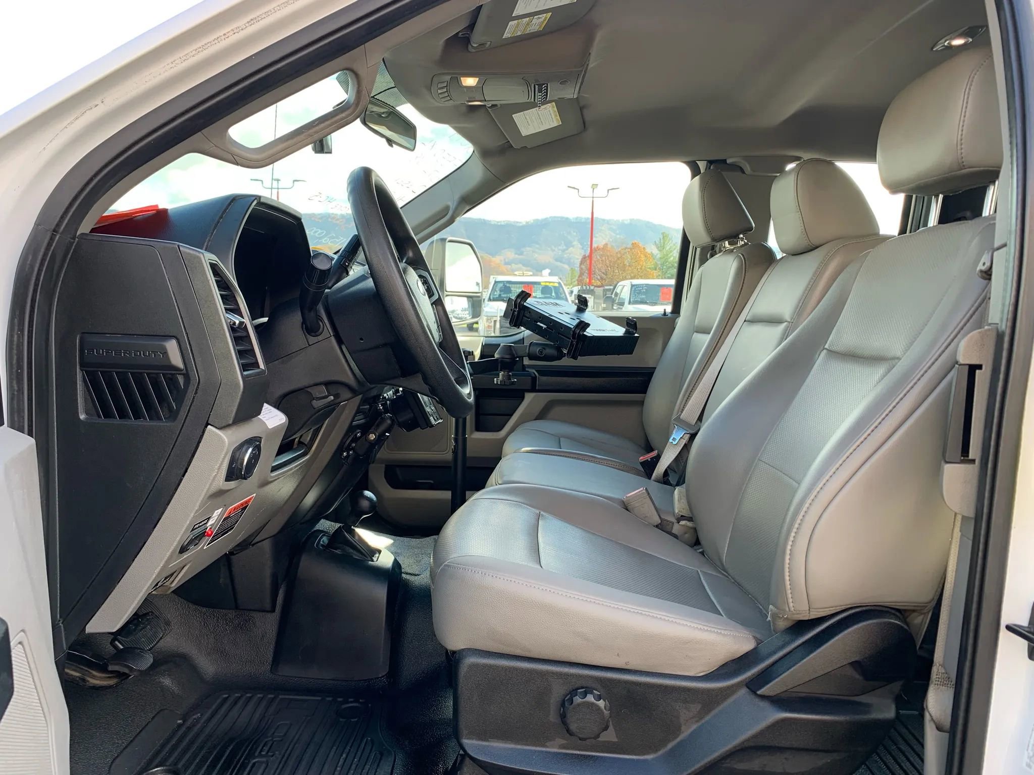 Used 2019 Ford F550 XL 4D Supercab image 11