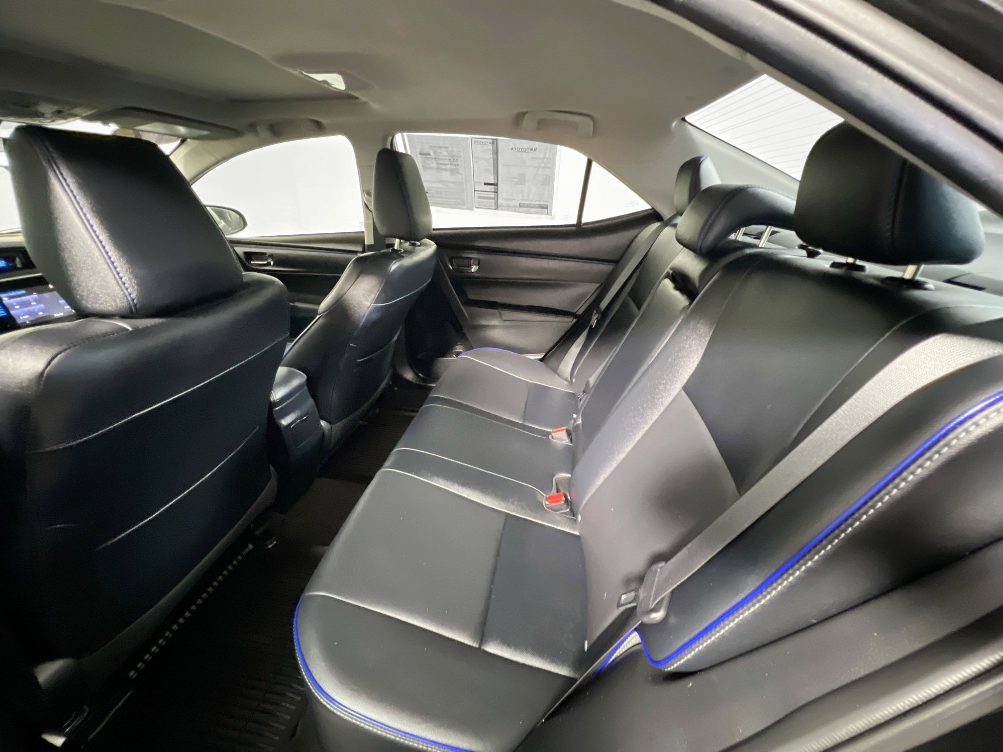 Used 2017 Toyota Corolla XSE FWD image 29