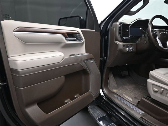 Used 2023 GMC Sierra 1500 SLT w/ SLT Premium Package image 11