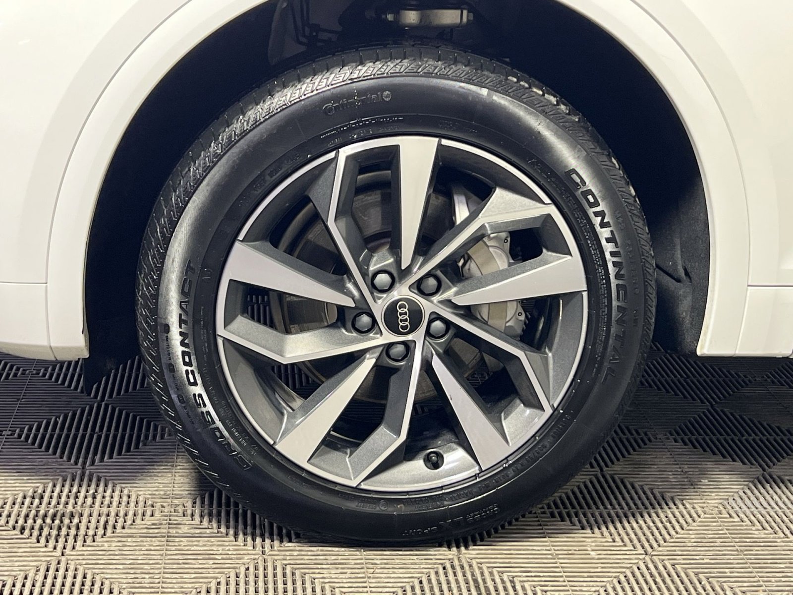 Used 2024 Audi Q5 2.0T Premium Plus image 12