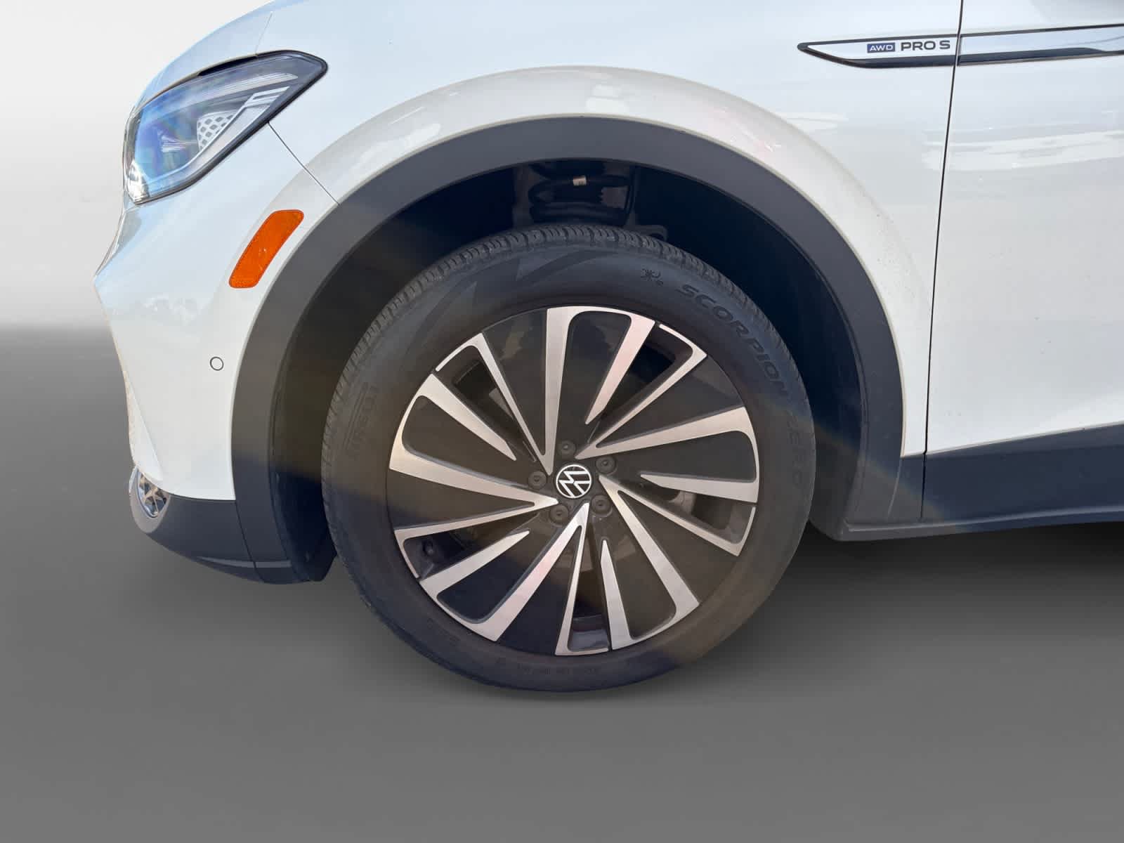 Used 2023 Volkswagen ID.4 Pro S Plus AWD/4WD image 14