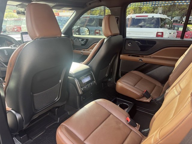 Used 2022 Lincoln Aviator Reserve w/ Elements Package Plus image 18