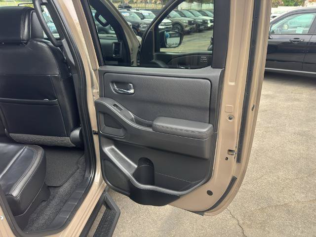 Used 2022 Nissan Frontier PRO-4X w/ Pro-4X Premium Package AWD/4WD image 20