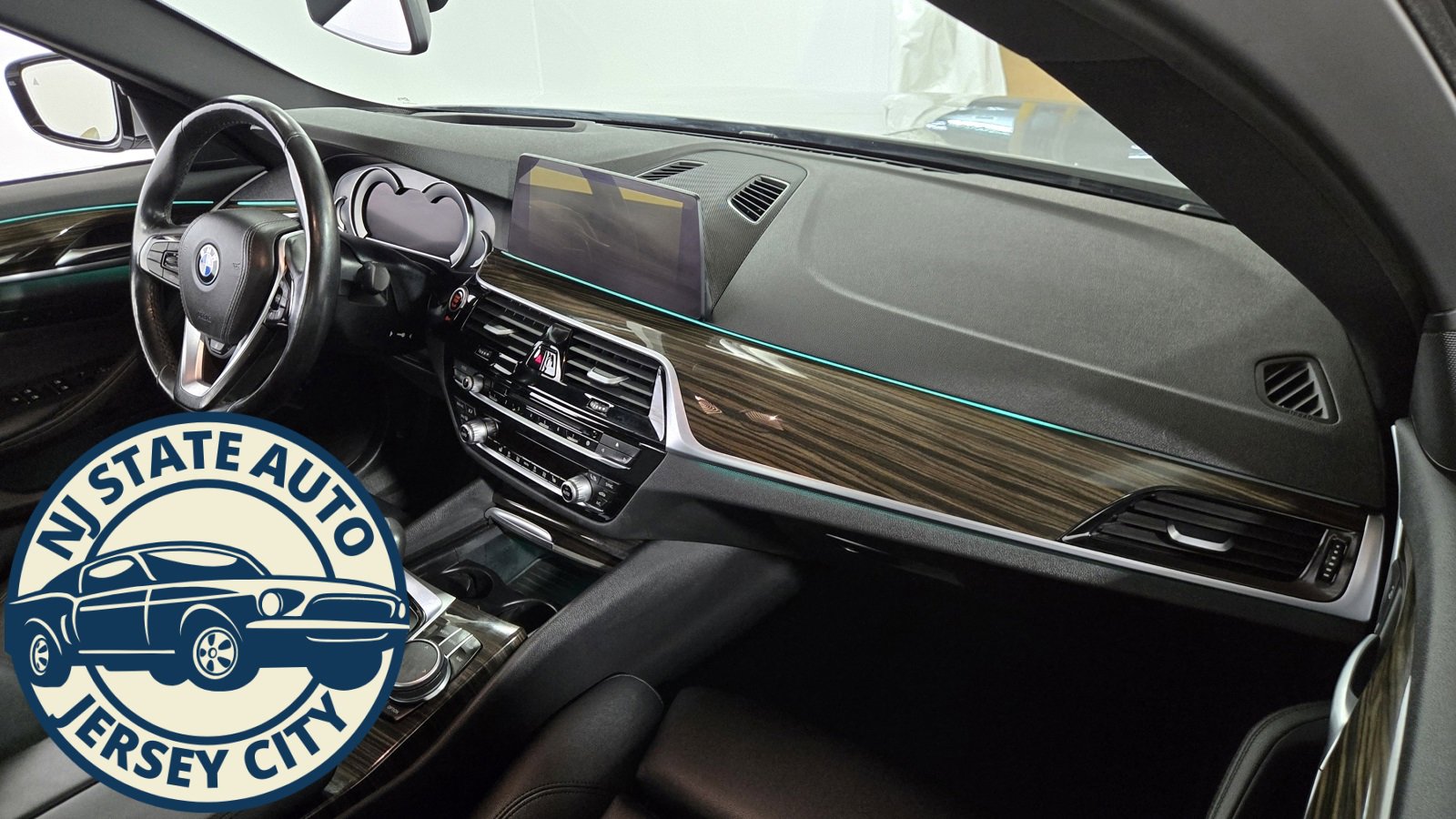 Used 2018 BMW 530i xDrive w/ Premium Package image 33