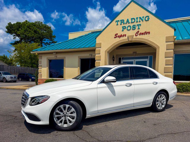 Used 2018 Mercedes-Benz E 300 image 3