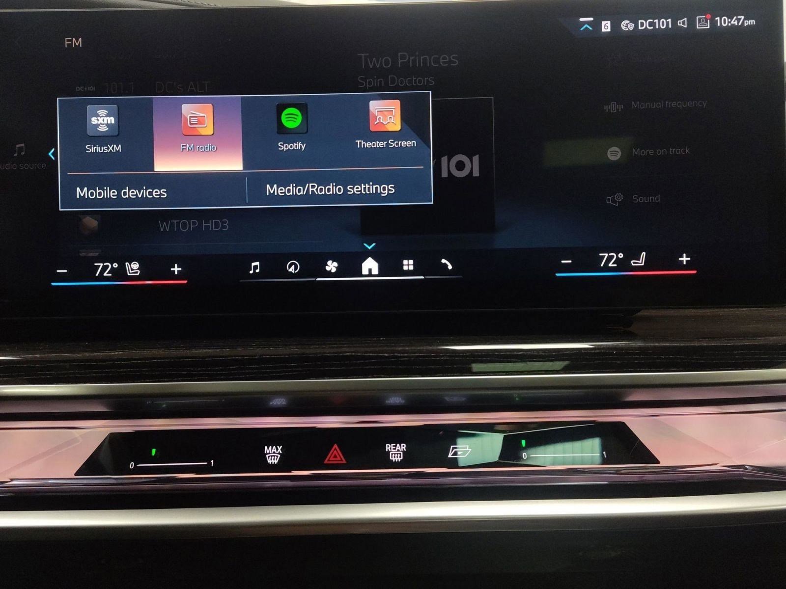 Used 2026 BMW 750e xDrive image 20