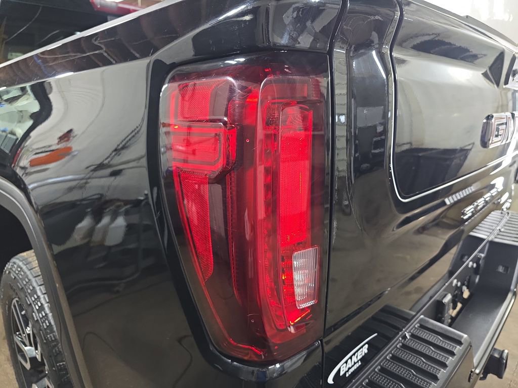 Used 2024 GMC Sierra 1500 AT4 w/ Technology Package AWD/4WD image 36