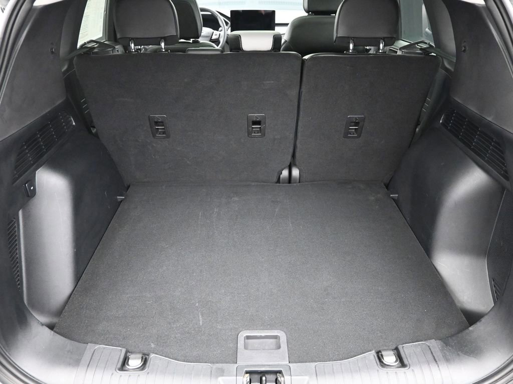 Used 2023 Ford Escape Platinum w/ Premium Technology Package image 10