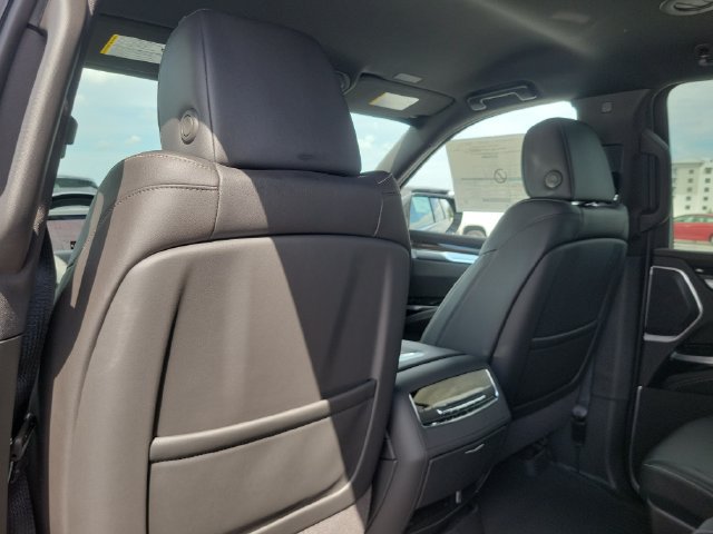 New 2026 Cadillac Escalade ESV 4WD w/ LPO, Floor Liner Package image 15
