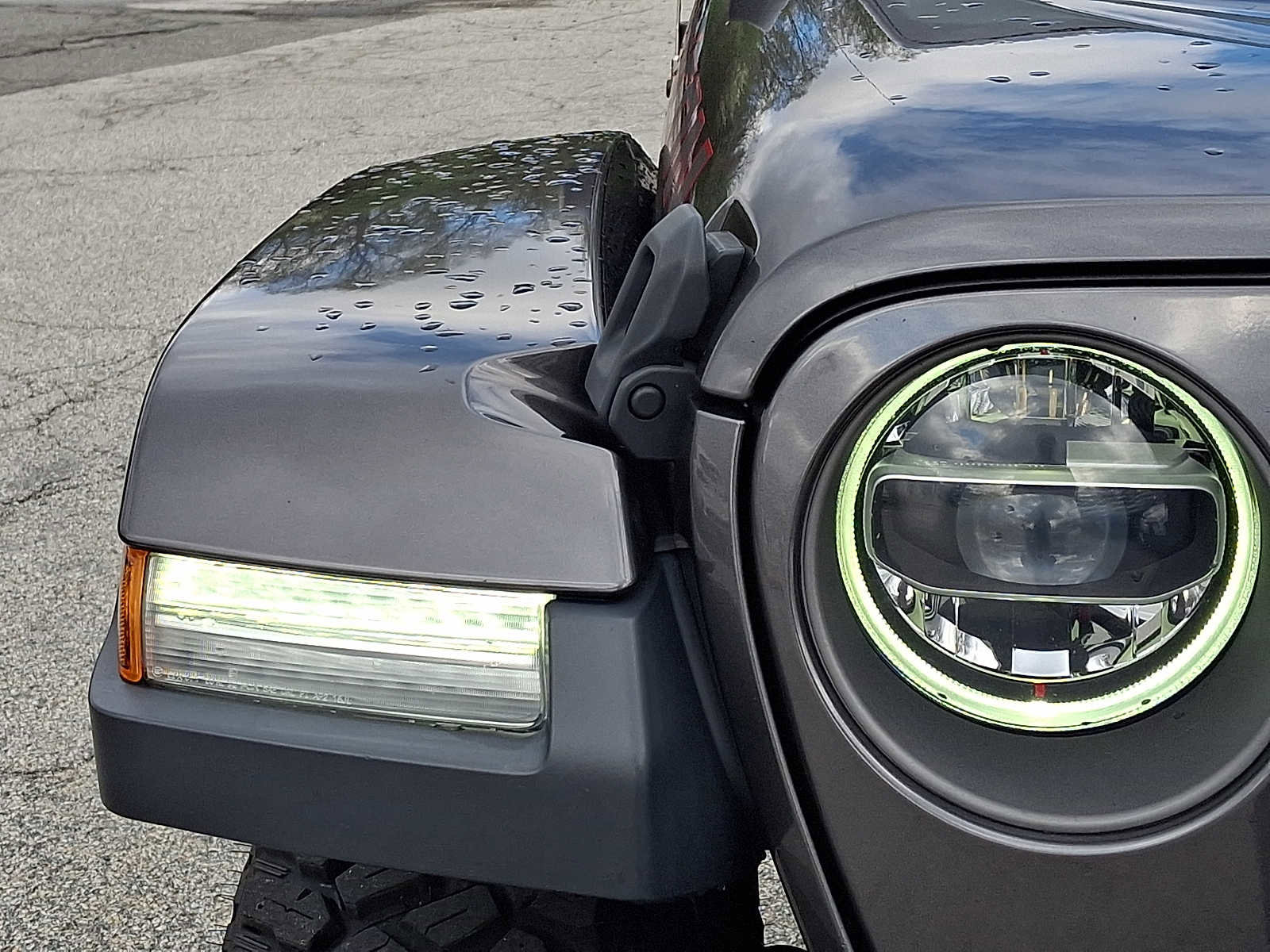 Used 2020 Jeep Gladiator Rubicon AWD/4WD image 9