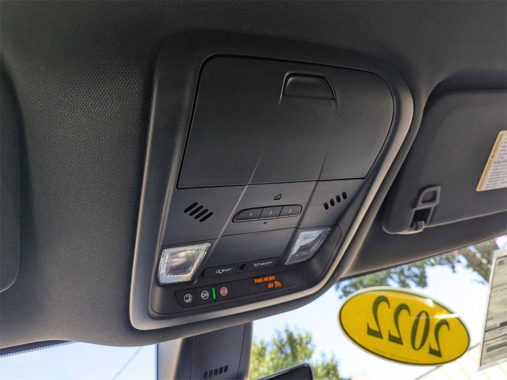 Used 2022 Buick Enclave Premium w/ Surround and Sites Package image 21