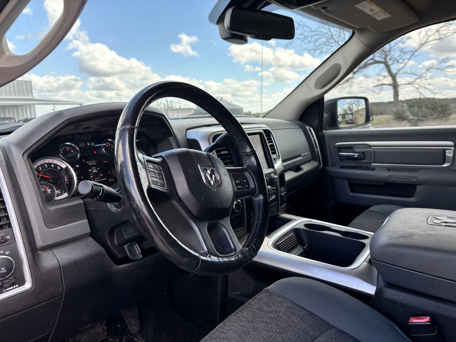 Used 2018 RAM 2500 Lone Star image 11