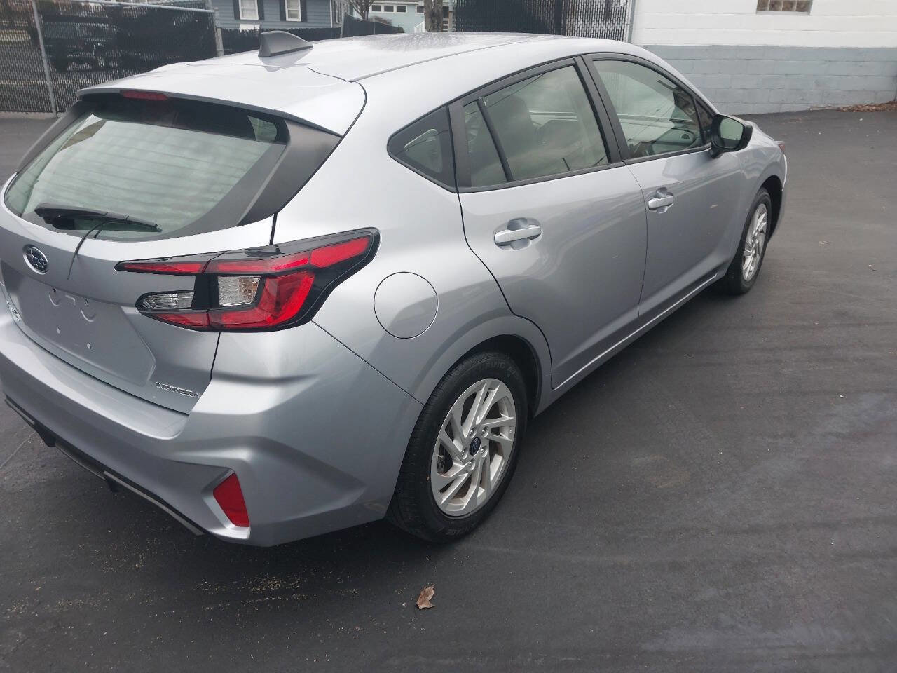 Used 2024 Subaru Impreza 2.0i image 4
