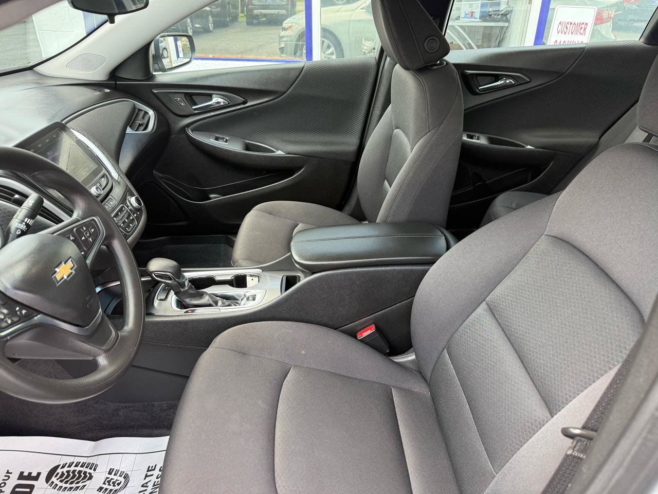 Used 2024 Chevrolet Malibu LT FWD image 11