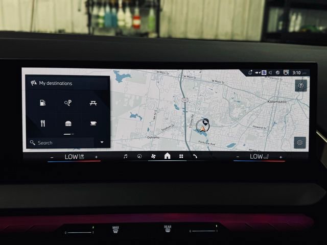 Certified 2025 BMW X3 xDrive30i w/ Premium Package image 34