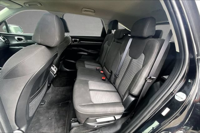 Used 2023 Kia Sorento LX FWD image 23